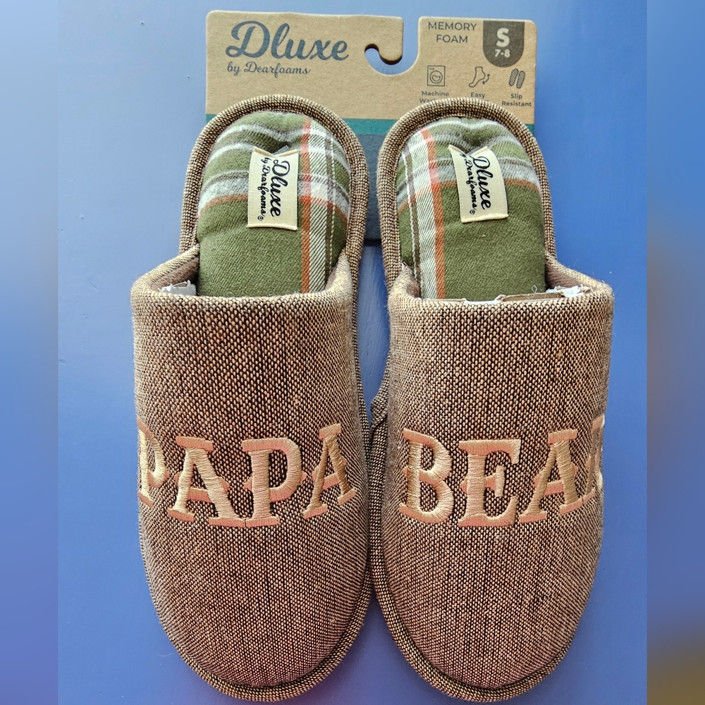 Dluxe by Dearfoams Men's  Papa Bear Slippers - Brown Size S (7-8)